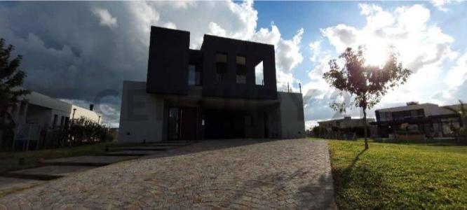 los Robles 5901, Ezeiza, GBA Sur 00001, アルゼンチン