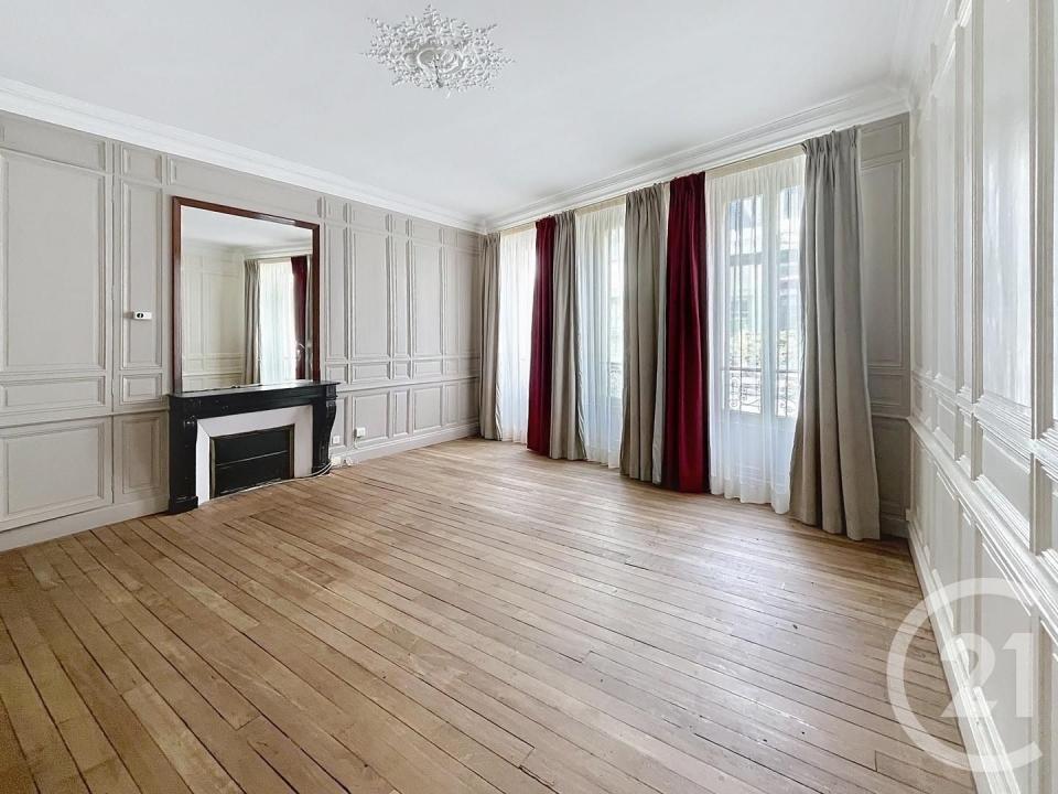 Auxerre, Bourgogne 89000, France