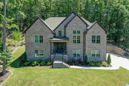 1025 Grey Oaks Valley, Pelham, Alabama 35124, USA