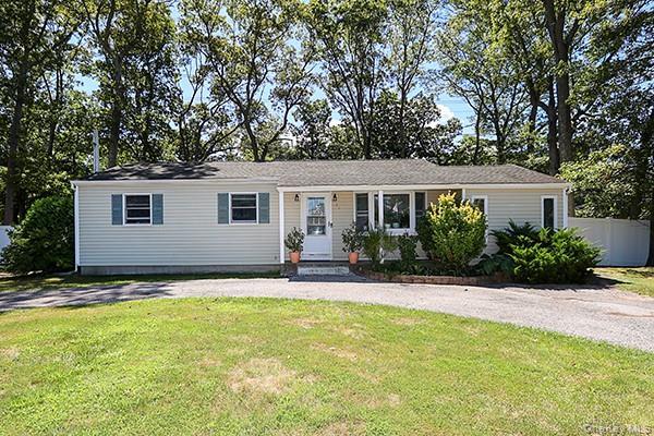 310 Fir Grove, Ronkonkoma, نيويورك 11779, الولايات المتحدة