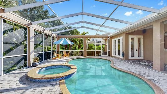 6408 Rubia Cir, Apollo Beach, Florida 33572