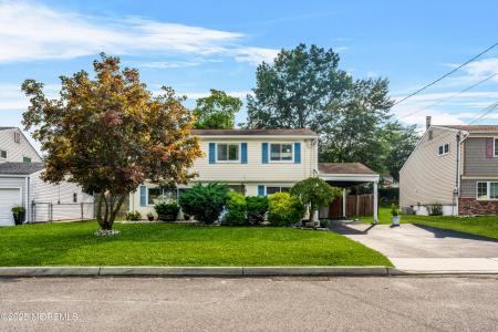 8 Concord Drive, Old Bridge, New Jersey 08857, États-Unis