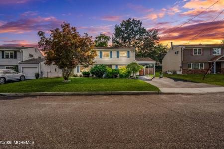 8 Concord Drive, Old Bridge, New Jersey 08857, États-Unis