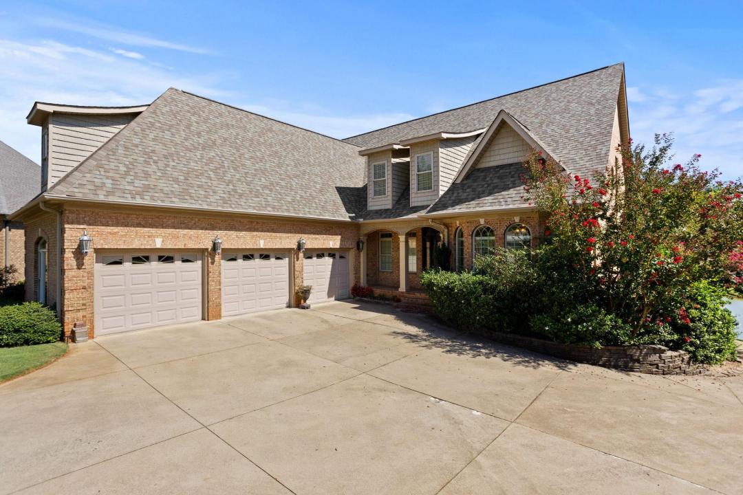 954 Tradition Lane, Inman, South Carolina 29349