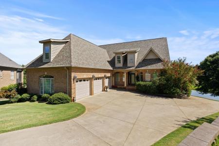 954 Tradition Lane, Inman, South Carolina 29349