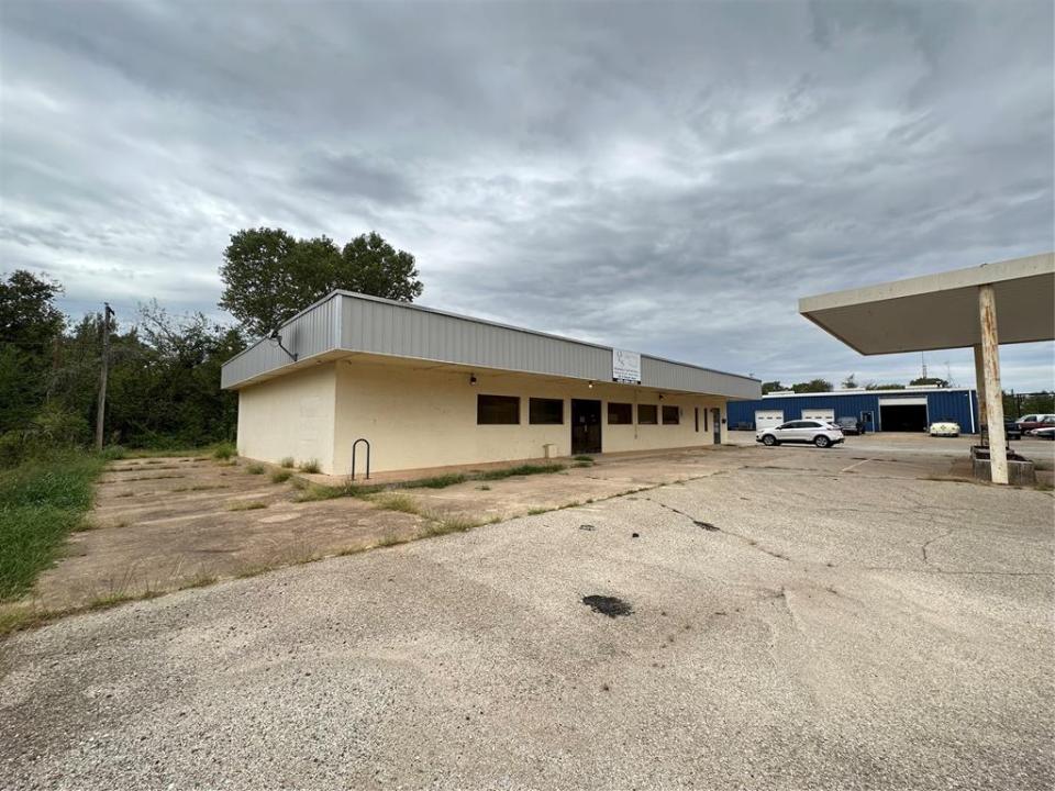 2012 S Main Street, Stillwater, Oklahoma 74074