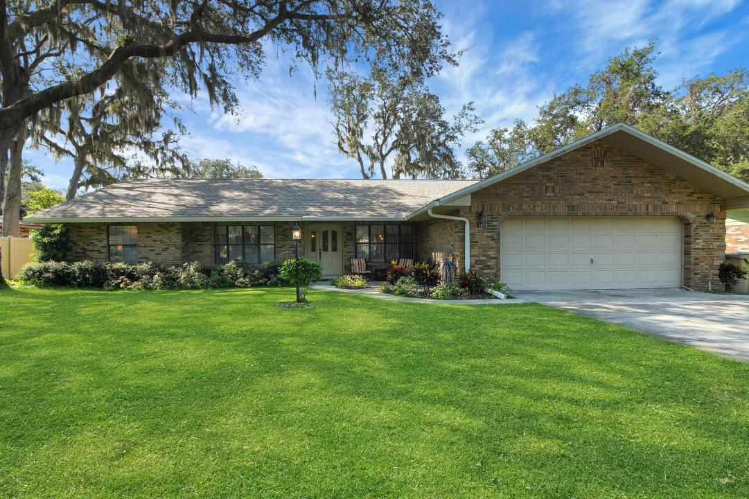 1515 Spanish Avenue, Leesburg, Флорида 34748, Соединенные Штаты