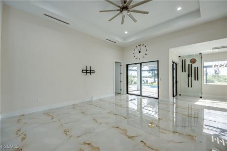 607 SW 18th Court, Cape Coral, Flórida 33991, Estados Unidos