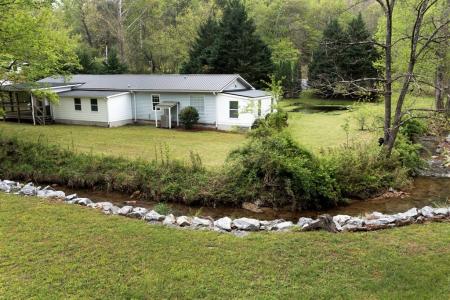 6491 Crooked Creek Road, Young Harris, Géorgie 30582, États-Unis