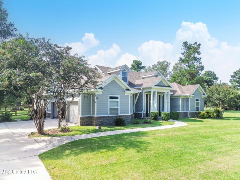 23894 Stablewood Drive, Pass Christian, Mississippi 39571