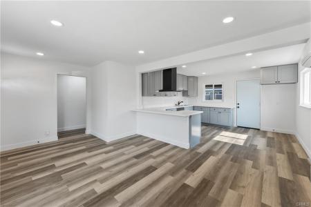 109 S Joyce Ave, Rialto, קליפורניה 92376, ארצות הברית של אמריקה