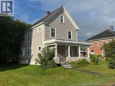 118 VICTORIA STREET, Woodstock, New Brunswick E7M 3A5, Canada