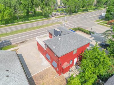 301 18th Street, Brandon, Manitoba R7A 5A8, Canada