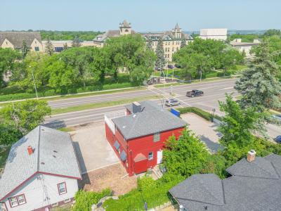 301 18th Street, Brandon, Manitoba R7A 5A8, Canada