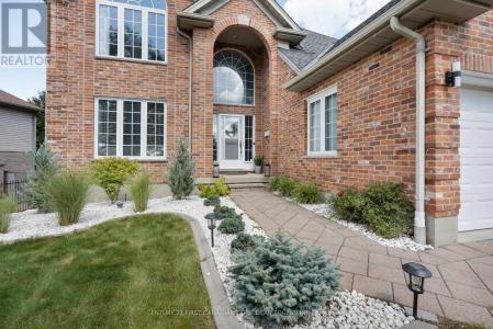 116 OPTIMIST PARK DRIVE, London South (south K), Ontario N6K 4M1, Canada