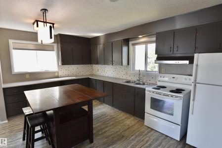 4930 44 AVENUE, St. Paul Town, Alberta T0A 3A4, Canada