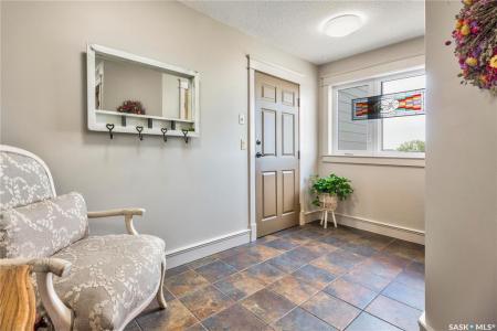 1602 1ST STREET E, Prince Albert, Saskatchewan S6V 1G7, Canada