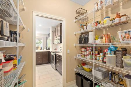 112 SUNSET VIEW, Cochrane, Alberta T4C 0E8, Canada