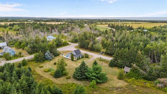 10 CREEK ROAD, St. Peter's Harbour, Ilha De Prince Edward C0A 1S0, Canadá