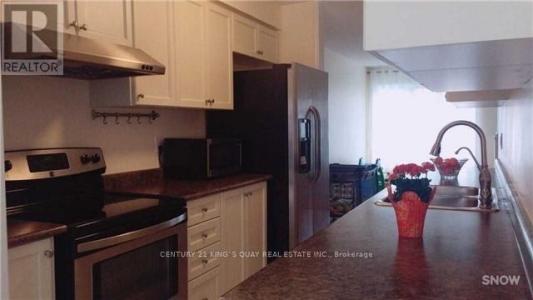 12 WESTCLIFFE CRESCENT, Richmond Hill (jefferson), Ontario L4E 0S1, CANADÁ