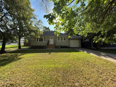 222 BROADWAY AVENUE, Killarney, 馬尼托巴 R0K 1G0, 加拿大