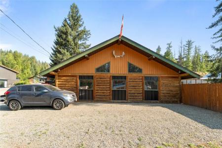 5327 SQUILAX ANGLEMONT ROAD, Celista, Colombia Británica V0E 1M6, Canadá