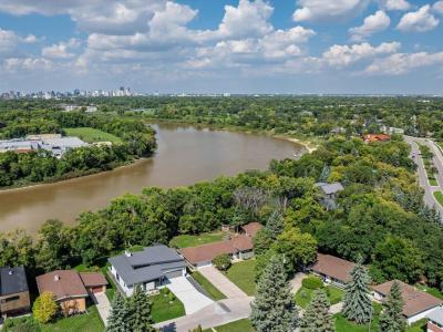 15 TOD DRIVE, Winnipeg, Манитоба R2M 1Y5, Канада
