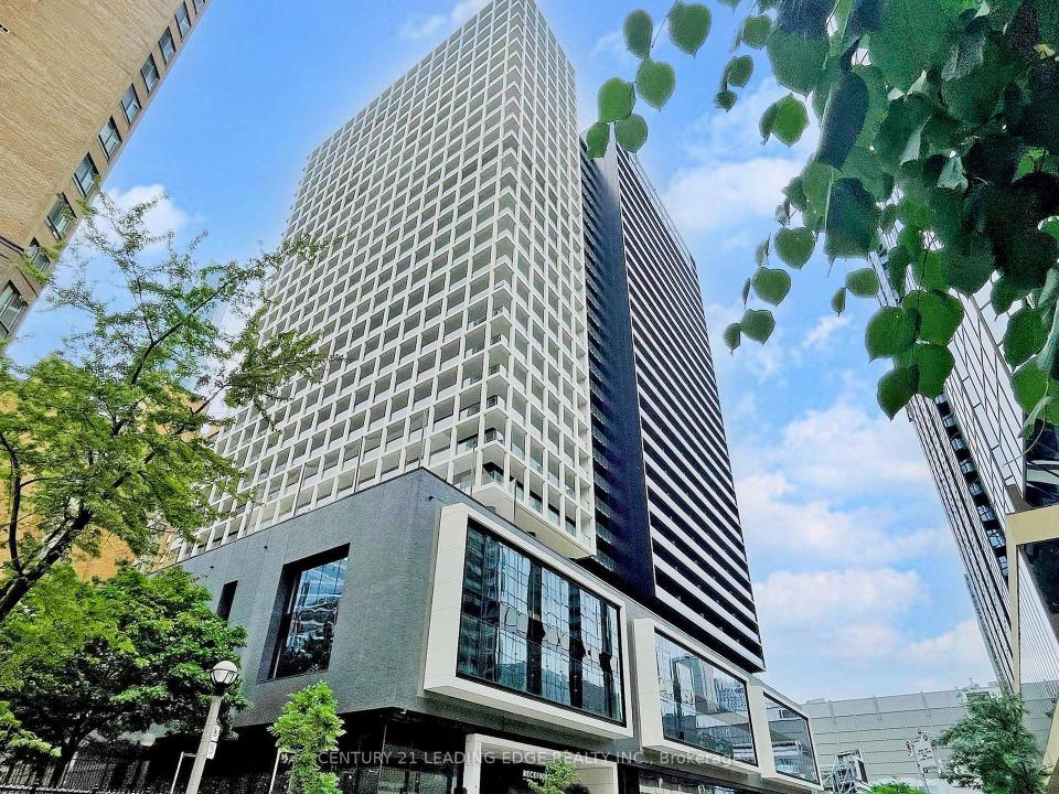 20 EDWARD STREET, Toronto, Ontario M5G 0C5, Canada