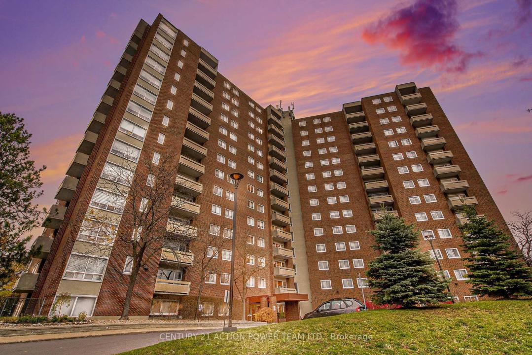 915 ELMSMERE ROAD, Beacon Hill North - South And Area, Ontario K1J 8H8, Canadá