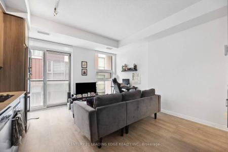 101 ERSKINE AVENUE, Toronto, Ontario M4P 1Y5, Canadá