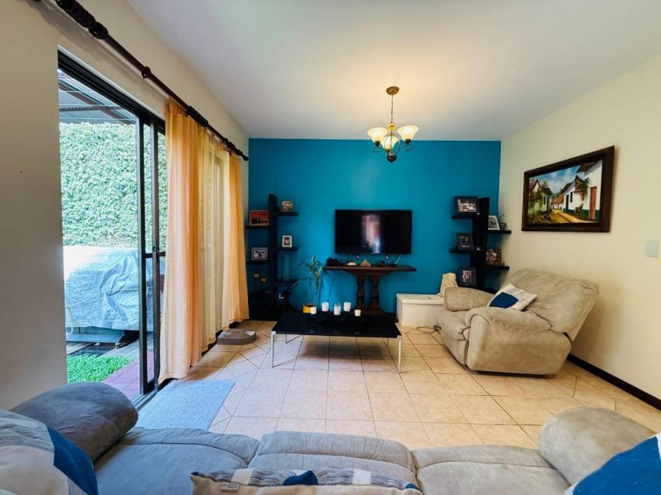 Colón Mora, San José 10701, 哥斯達尼加