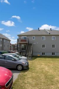 175-175B  Rue Alexandre, Lachute, Quebec J8H 0N9, Canada