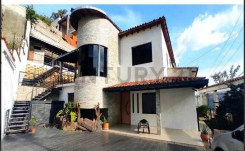 Urbanizacion Los Robles El Hatillo Quinta Ana Maria, Caracas, Miranda 00001, Venezuela