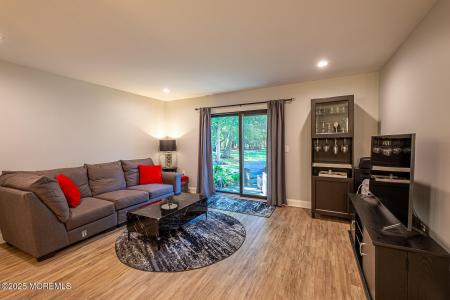 73 Verbena Court, Jackson, Nova Jersey 08527, Estados Unidos