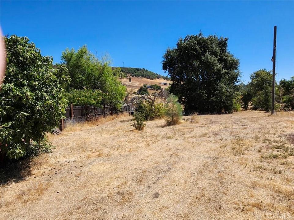 3960 Emile Avenue, Clearlake, California 95422