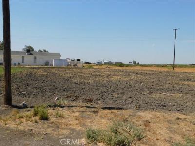 W Almond, Dos Palos, California 93602