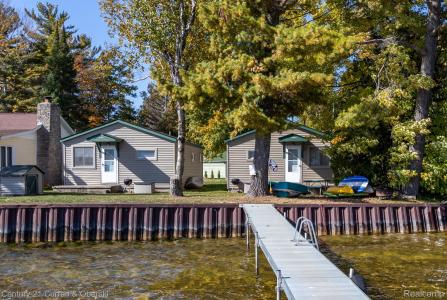 81 S Black River Road, Waverly Township, Michigan 49765, USA