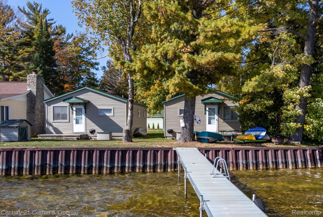 81 S Black River Road, Waverly Township, Michigan 49765, Estados Unidos