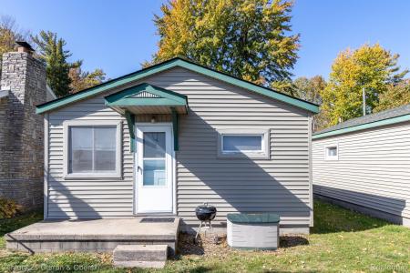 81 S Black River Road, Waverly Township, Michigan 49765, Estados Unidos