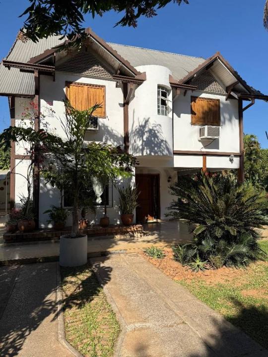 Nudellman casi Alas Paraguayas , Mcal. Estigarribia, Asunción 00001, 巴拉圭