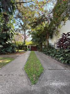 Nudellman casi Alas Paraguayas , Mcal. Estigarribia, Asunción 00001, 巴拉圭