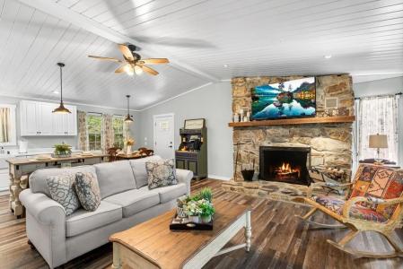 270 Hiawassee River Road, Murphy, Северная Каролина 28906, Соединенные Штаты