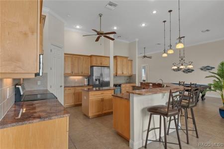 1801 NW 20th Avenue, Crystal River, 佛罗里达州 34428, 美国