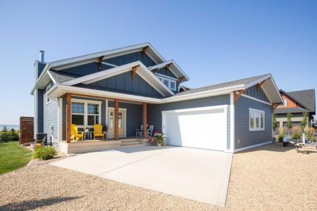 705 BRIDGEVIEW ROAD, Rural Ponoka County, Alberta T0C 2J0, Canada