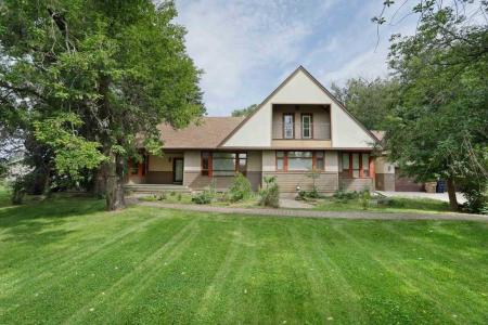 1024 CASSILS ROAD W, Brooks, Alberta T1R 0E2, Canada