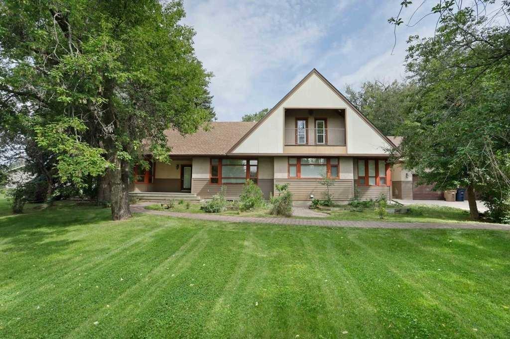 1024 CASSILS ROAD W, Brooks, Alberta T1R 0E2, Canadá