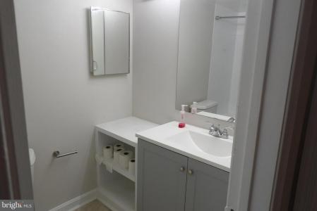 762 Quince Orchard Boulevard , 762-102, Gaithersburg, Maryland 20878, Estados Unidos