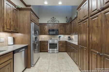 3801-15 Club House Rd , 15, Kerrville, Texas 78028