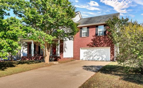 3316 Sunny Slope Dr, Clarksville, Tennessee 37043