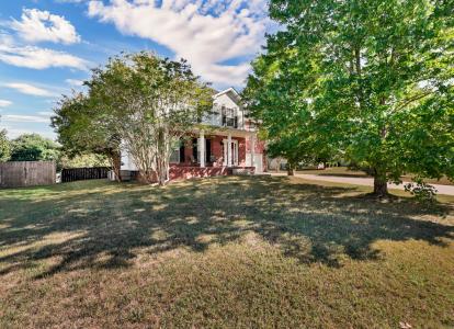 3316 Sunny Slope Dr, Clarksville, Tennessee 37043